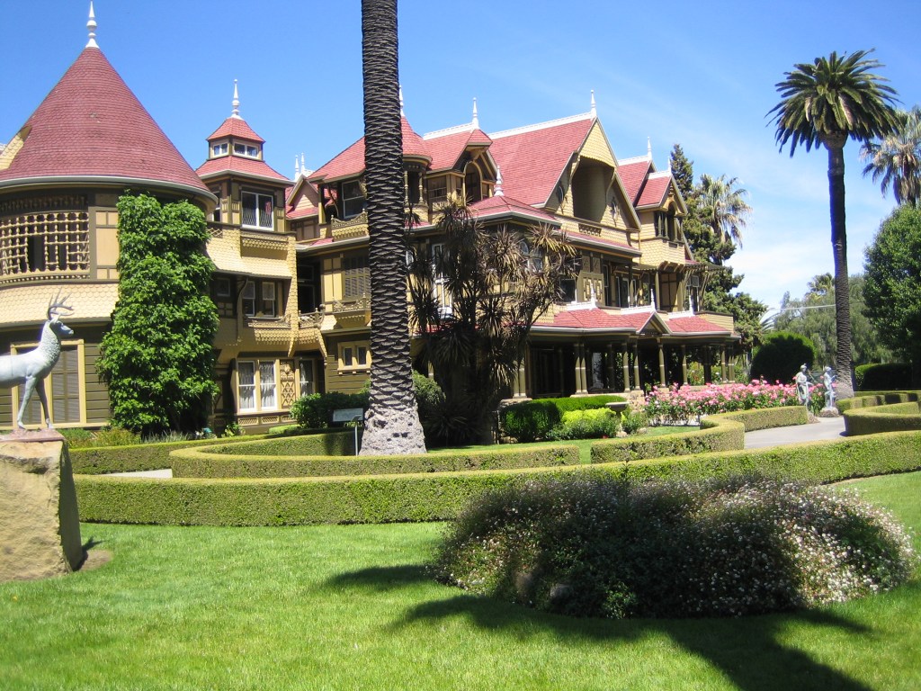 Winchester Mystery House (c) ridingsilky